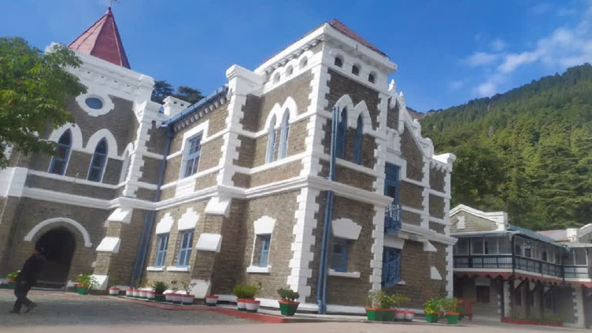 Image for हरिद्वार में गंगा किनारे अवैध खनन पर हाईकोर्ट सख्त, 48 स्टोन क्रशर बंद करने के आदेश